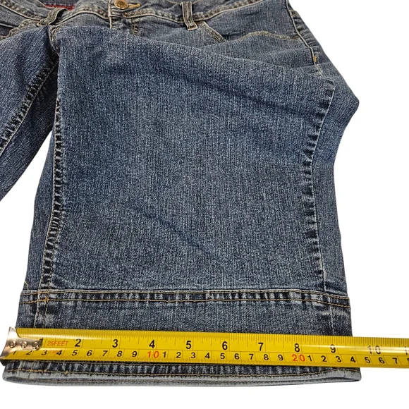 Levi's Women's Medium Blue Boyfriend Denim Bermuda Shorts - Picture 5 of 8